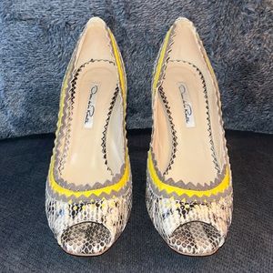 Size 37 Oscar de la Renta pumps